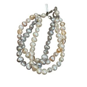 Vantel Pearls Angelic Bracelet 3 Strand Neutral Pearls